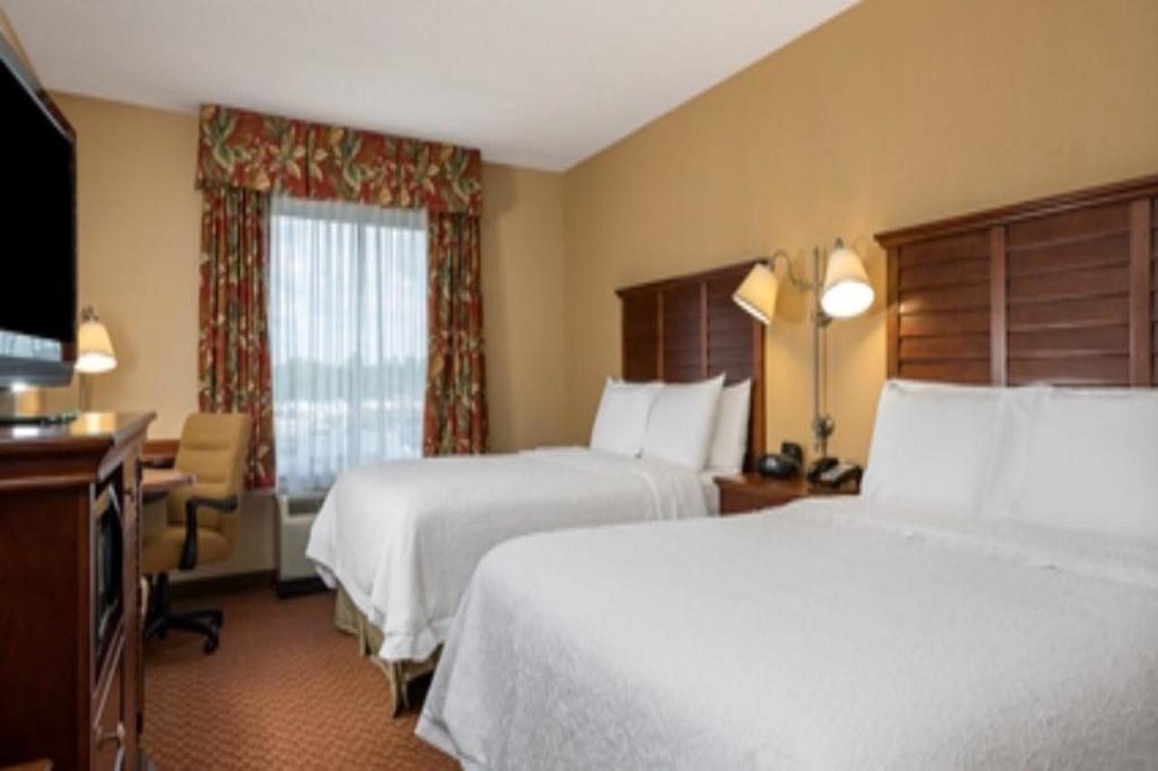 Hampton Inn & Suites Florence-North-I-95 Exteriör bild