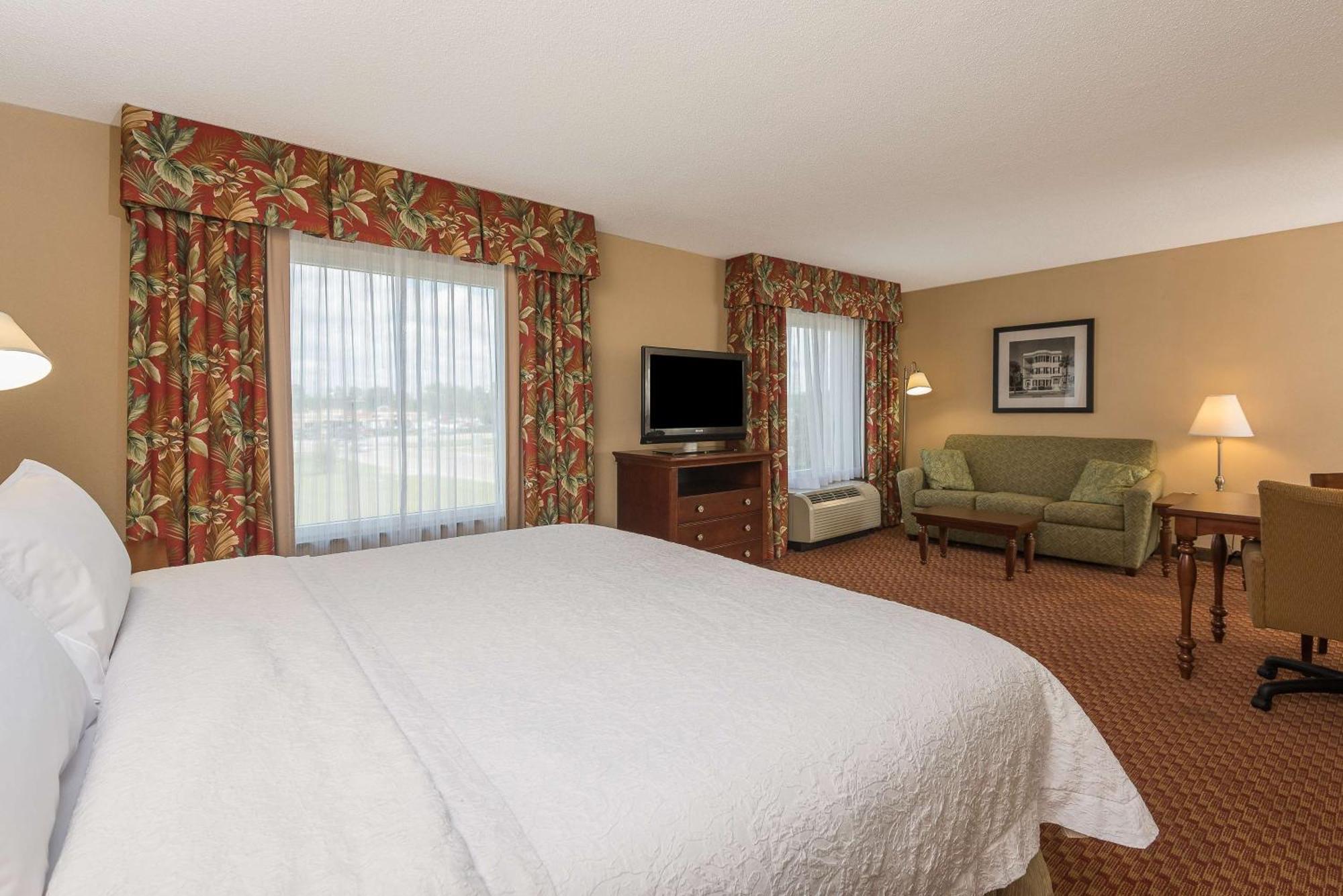 Hampton Inn & Suites Florence-North-I-95 Exteriör bild