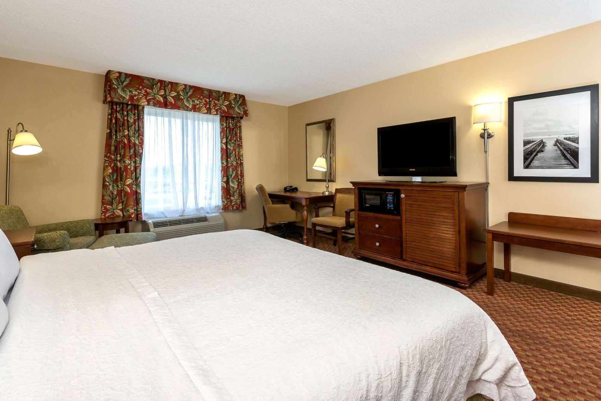 Hampton Inn & Suites Florence-North-I-95 Exteriör bild